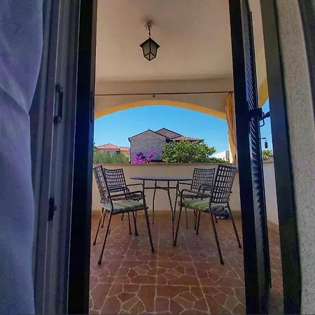 Apartment Marina *